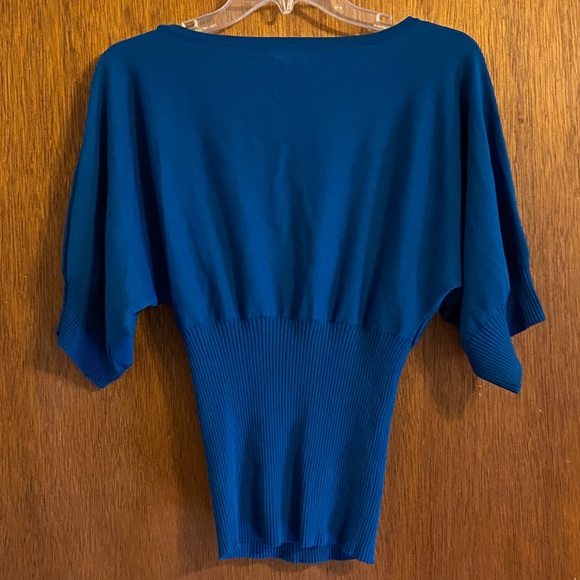 ๐ 2 for $6 Kenar Women's Top - Picture 3 of 4